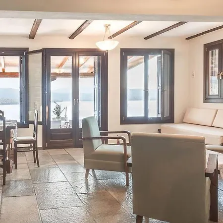 Christy's House Sea View アパート
