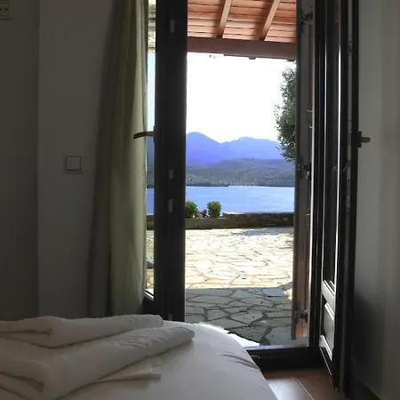 Christy's House Sea View *